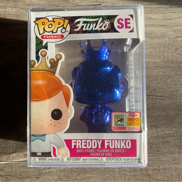 Freddy Funko blue chrome - Picture 7 of 8